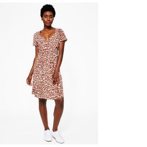 Leota Women's Sweetheart Dress In Leo Coral Almond